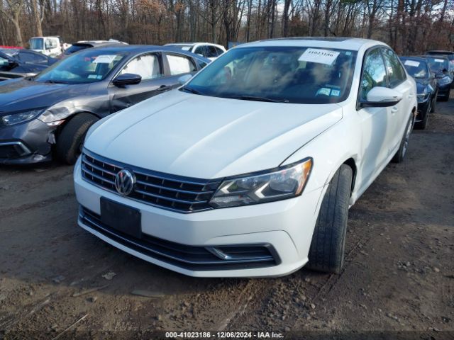 1VWLA7A32KC000480 Volkswagen Passat 2.0t Wolfsburg Edition