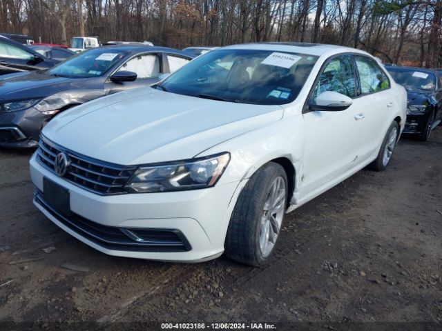 1VWLA7A32KC000480 Volkswagen Passat 2.0t Wolfsburg Edition