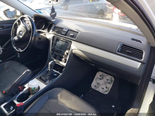 1VWLA7A32KC000480 Volkswagen Passat 2.0t Wolfsburg Edition