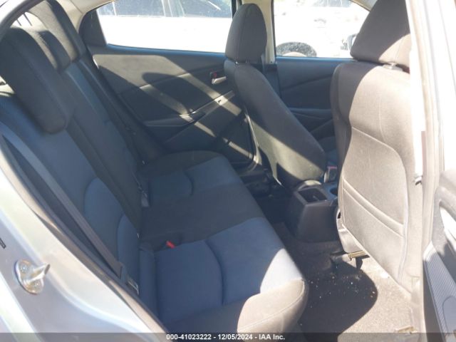 3MYDLBYV8KY519828 Toyota YARIS LE