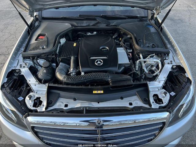 WDDZF4KB9HA094337 Mercedes-Benz E 300 4matic