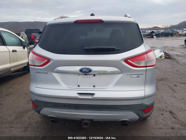 1FMCU9J93FUC31457 Ford Escape Titanium