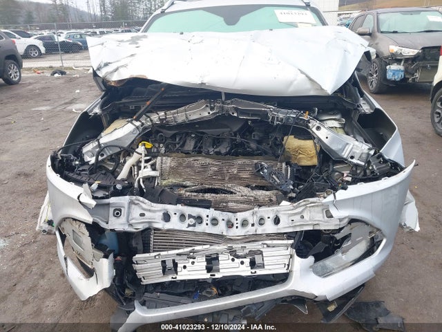 1FMCU9J93FUC31457 Ford Escape Titanium