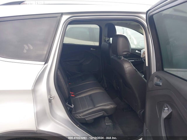 1FMCU9J93FUC31457 Ford Escape Titanium