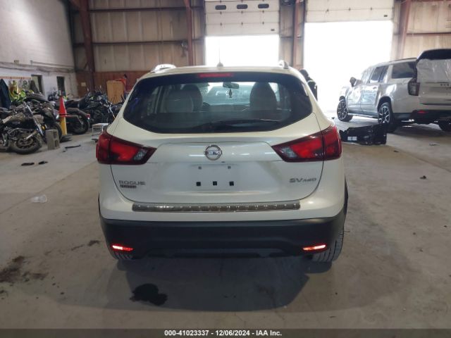 JN1BJ1CR9JW252062 Nissan Rogue Sport Sv