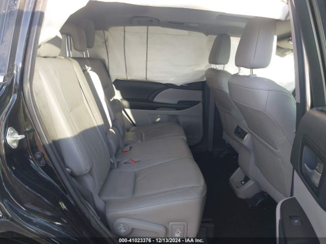 5TDKKRFH9FS059106 Toyota Highlander Xle V6