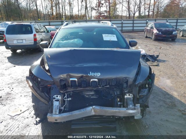 1C4PJLCBXHW503246 Jeep Cherokee Latitude Fwd