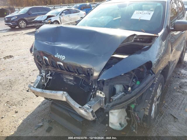 1C4PJLCBXHW503246 Jeep Cherokee Latitude Fwd