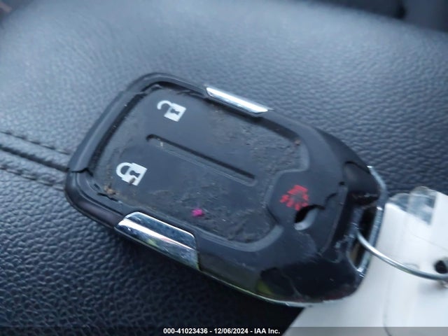 3GKALTEV7KL305863 GMC Terrain Sle