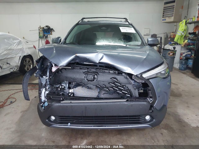 7MUDAABG9RV094152 Toyota Corolla Cross Xle
