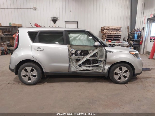 KIA Soul 2016 KNDJN2A23G7871235 Image 13