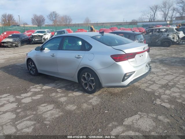 3KPF24AD2LE195334 KIA Forte Lxs