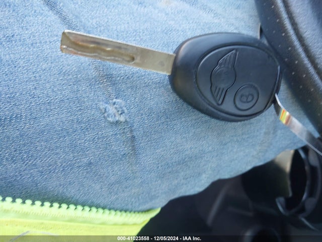 2004 MINI COOPER WMWRC334X4TJ62329 Photo 10