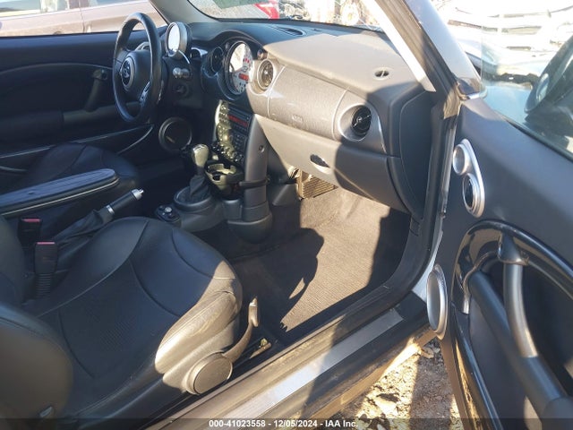 2004 MINI COOPER WMWRC334X4TJ62329 Photo 4