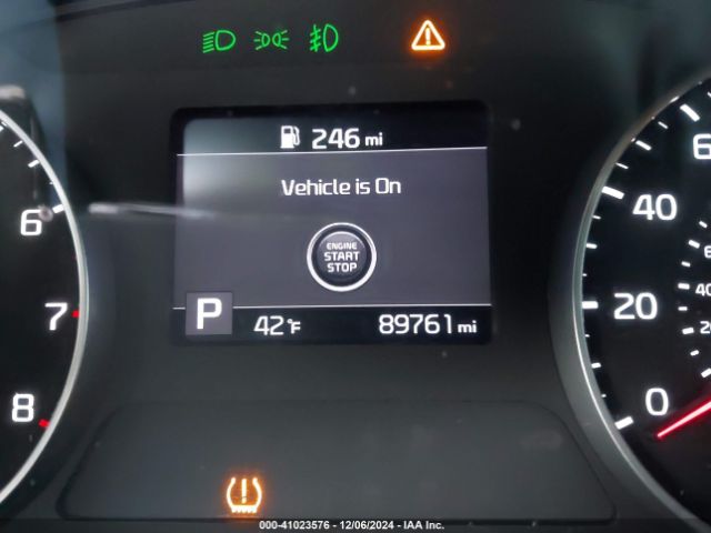KNDEU2AA1N7303056 KIA SELTOS S
