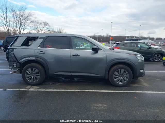 5N1DR3AC0RC278244 Nissan Pathfinder S 4wd