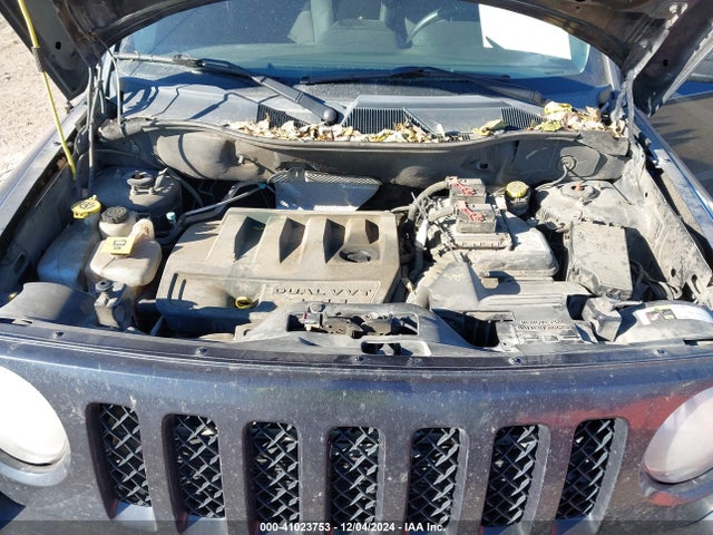 1C4NJRFB5ED817268 Jeep Patriot Latitude