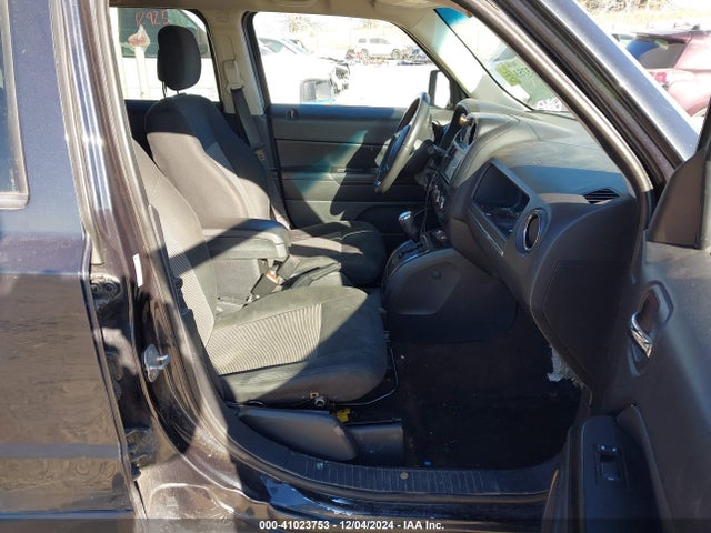1C4NJRFB5ED817268 Jeep Patriot Latitude