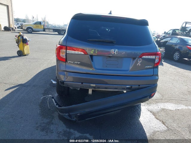5FNYF6H10LB001561 Honda Pilot Awd Lx