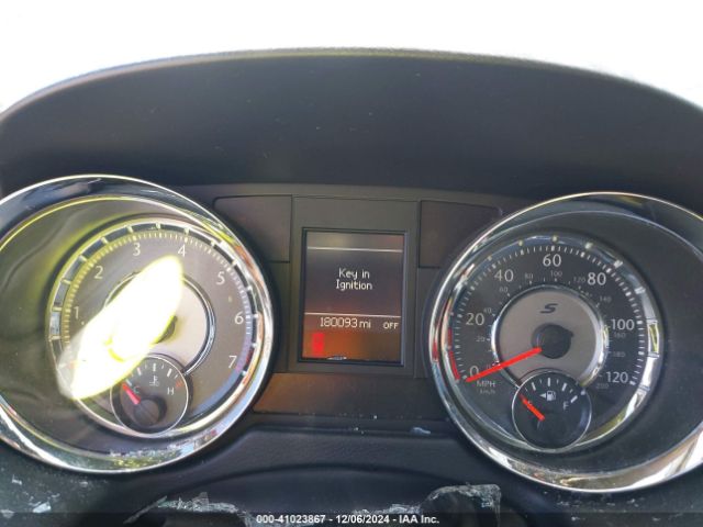 2C4RC1HGXER225397 Chrysler Town & Country S