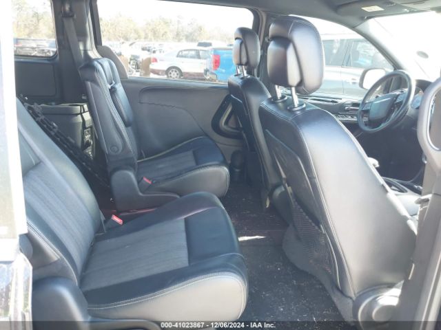 2C4RC1HGXER225397 Chrysler Town & Country S