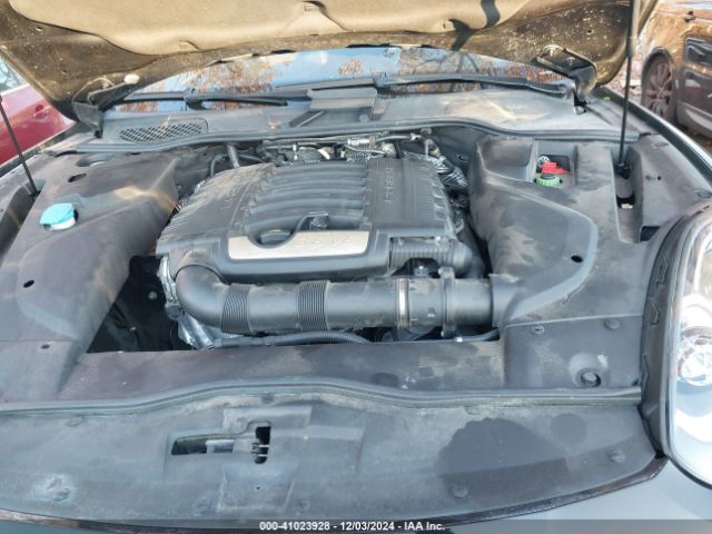 2018 PORSCHE CAYENNE WP1AA2A28JKA02340 Photo 9