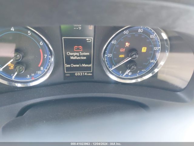 2T1BURHE0JC042595 Toyota Corolla Xse
