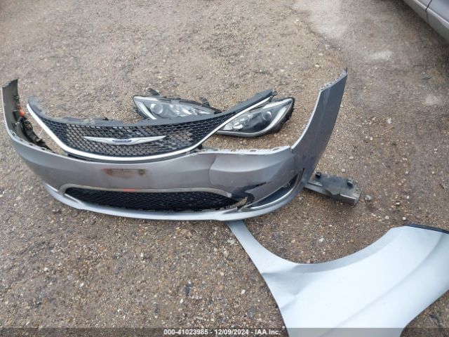 2C4RC1BG8KR583036 Chrysler Pacifica Touring L