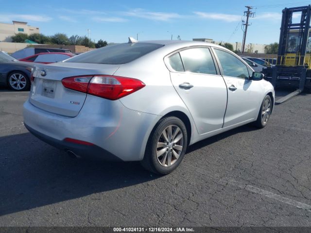 KNAFX4A8XF5343960 KIA FORTE EX