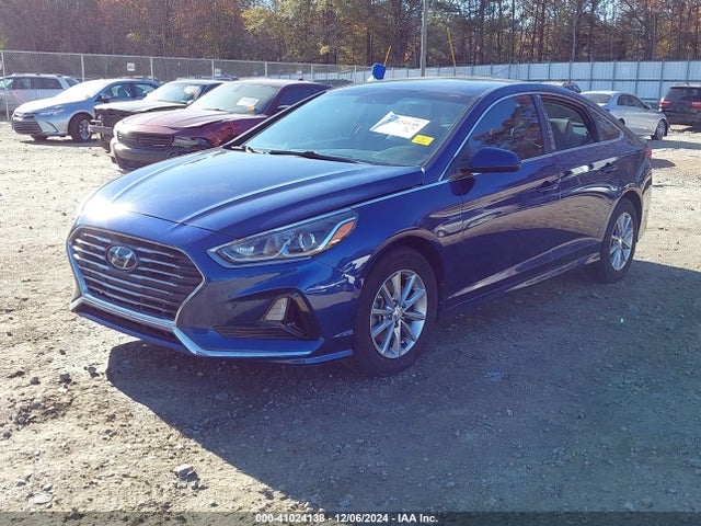 Hyundai SONATA SE 2019 5NPE24AF0KH802337 Image 2
