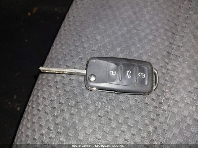 3VW2K7AJ9EM253564 Volkswagen Jetta 2.0l S