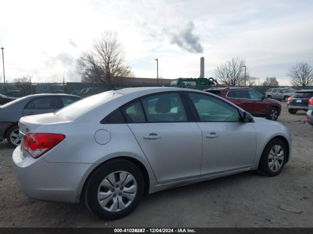 1G1PA5SGXE7285896 Chevrolet Cruze Ls Auto