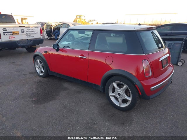 2004 MINI COOPER WMWRC33444TJ61399 Photo 2