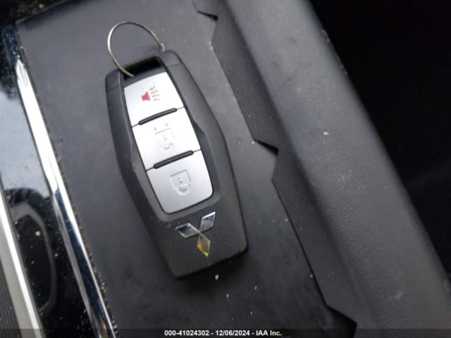 JA4J4TA84NZ068605 Mitsubishi Outlander Es 2.5