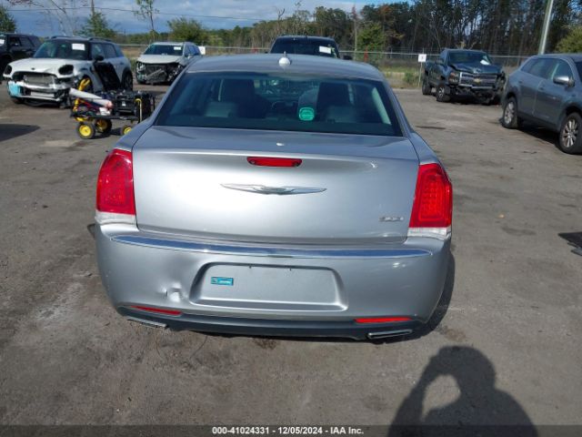 2C3CCAAG3FH930201 Chrysler 300 Limited