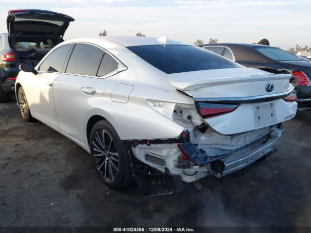 58ADA1C1XPU027710 Lexus ES 300H