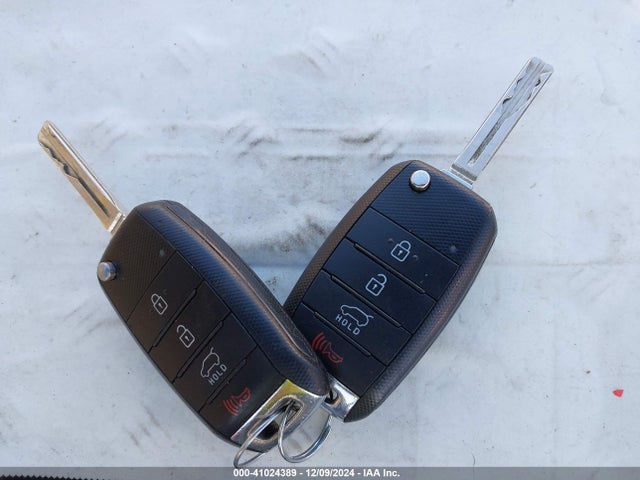 KIA SOUL + 2015 KNDJP3A53F7802991 Image 11