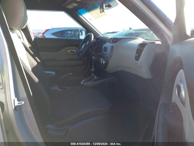KIA SOUL + 2015 KNDJP3A53F7802991 Image 5