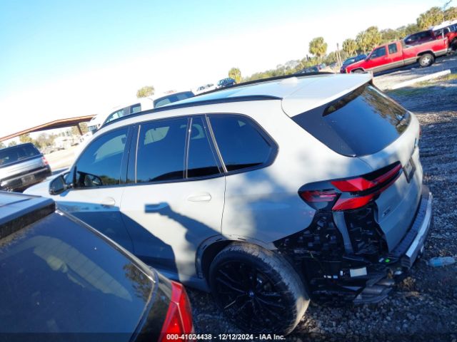 5UX33EU06R9U26021 BMW X5 M60i