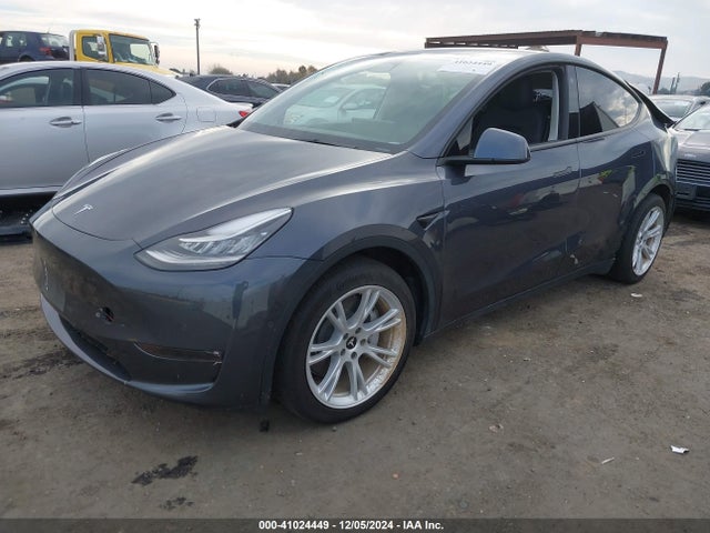 2022 TESLA MODEL Y 7SAYGDEE1NF487442 Photo 1