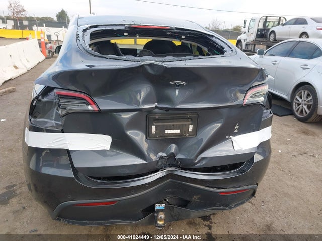 2022 TESLA MODEL Y 7SAYGDEE1NF487442 Photo 5
