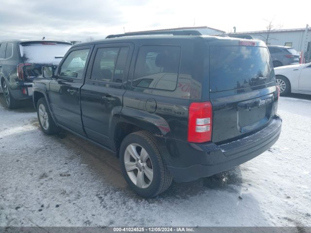 1C4NJPFBXFD349589 Jeep Patriot Latitude