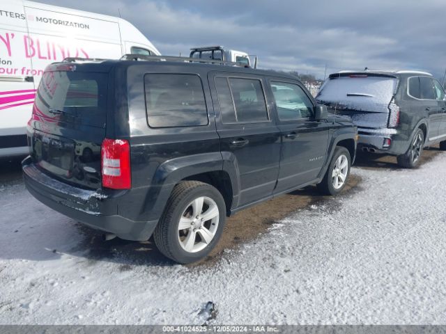 1C4NJPFBXFD349589 Jeep Patriot Latitude