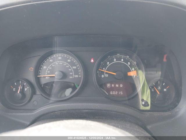 1C4NJPFBXFD349589 Jeep Patriot Latitude