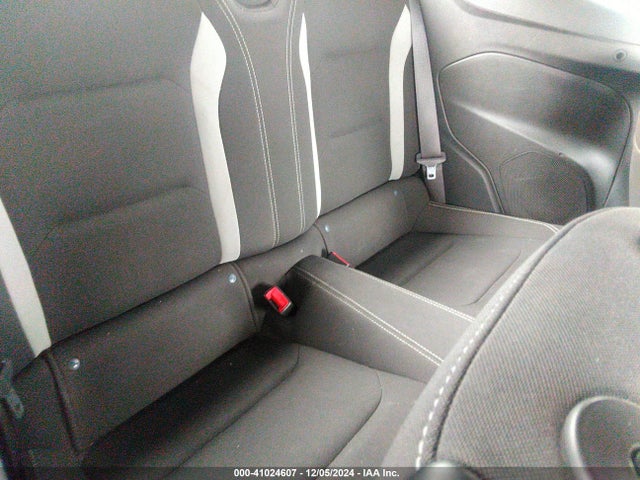 Chevrolet Camaro 1lt 2017 1G1FB3DS0H0193479 Image 8