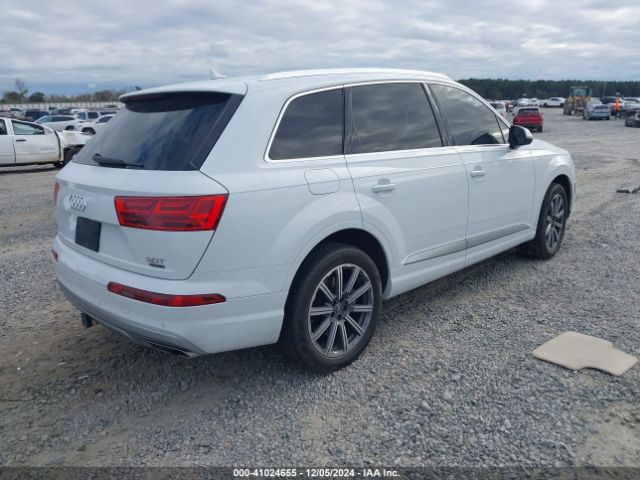 WA1LAAF79JD009918 Audi Q7 3.0t Premium