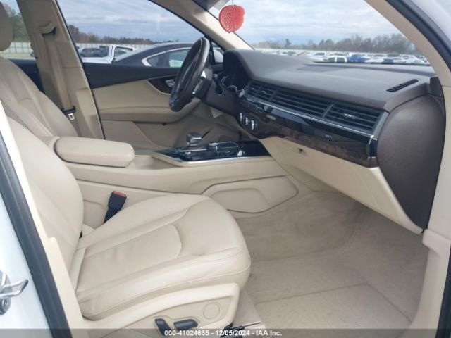 WA1LAAF79JD009918 Audi Q7 3.0t Premium
