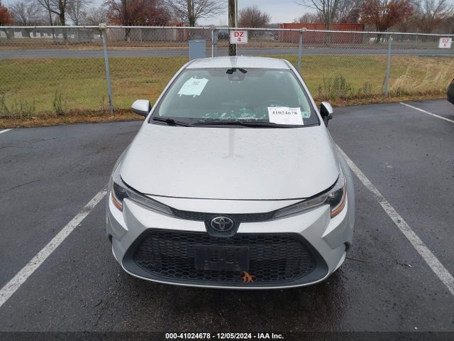 Toyota COROLLA LE 2022 5YFEPMAE2NP275367 Image 12