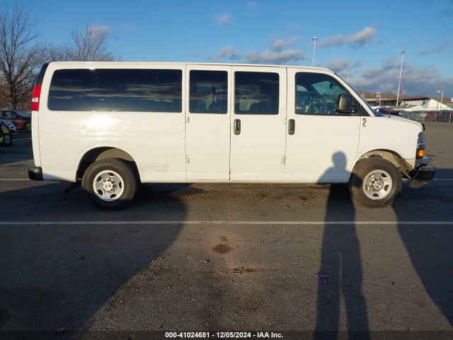 Chevrolet Express 3500 Ls 2017 1GAZGNFF6H1158403 Image 13