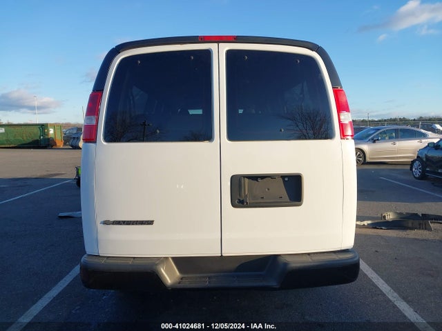 Chevrolet Express 3500 Ls 2017 1GAZGNFF6H1158403 Image 16